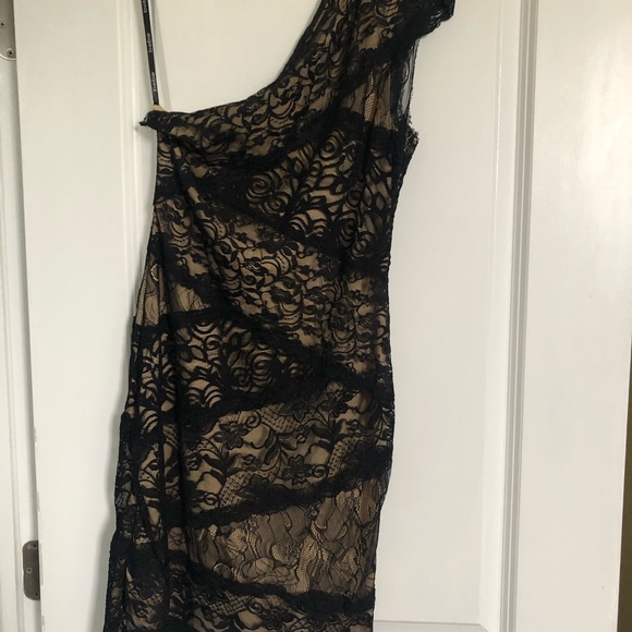 Bebe lace mini dress - Picture 4 of 4